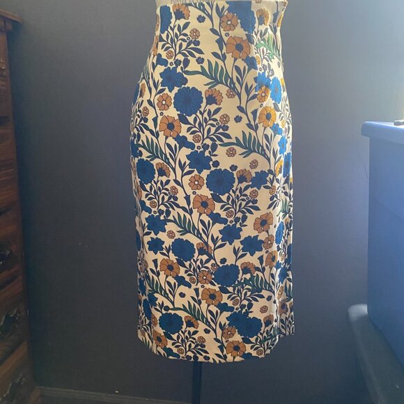 Zara Women Multicolor Floral Pencil skirt - Picture 2 of 6